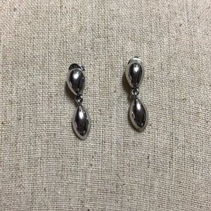 SALE!! James Avery Drop Earrings